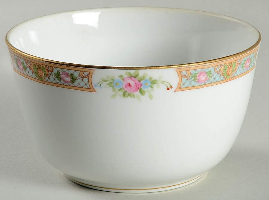 The Luzon Cranberry Bowl by Noritake-1