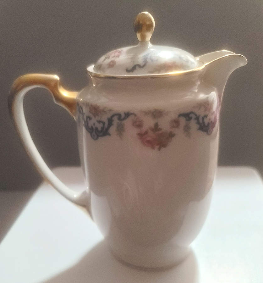 Luzano, The Chocolate Pot & Lid by Noritake-1