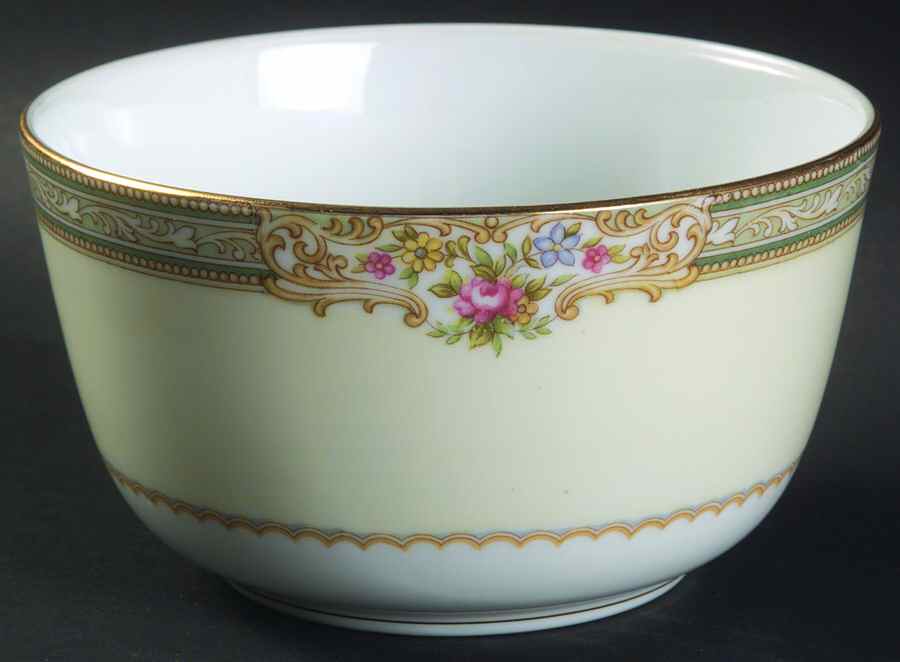 Lynbrook Cranberry Bowl by Noritake-1