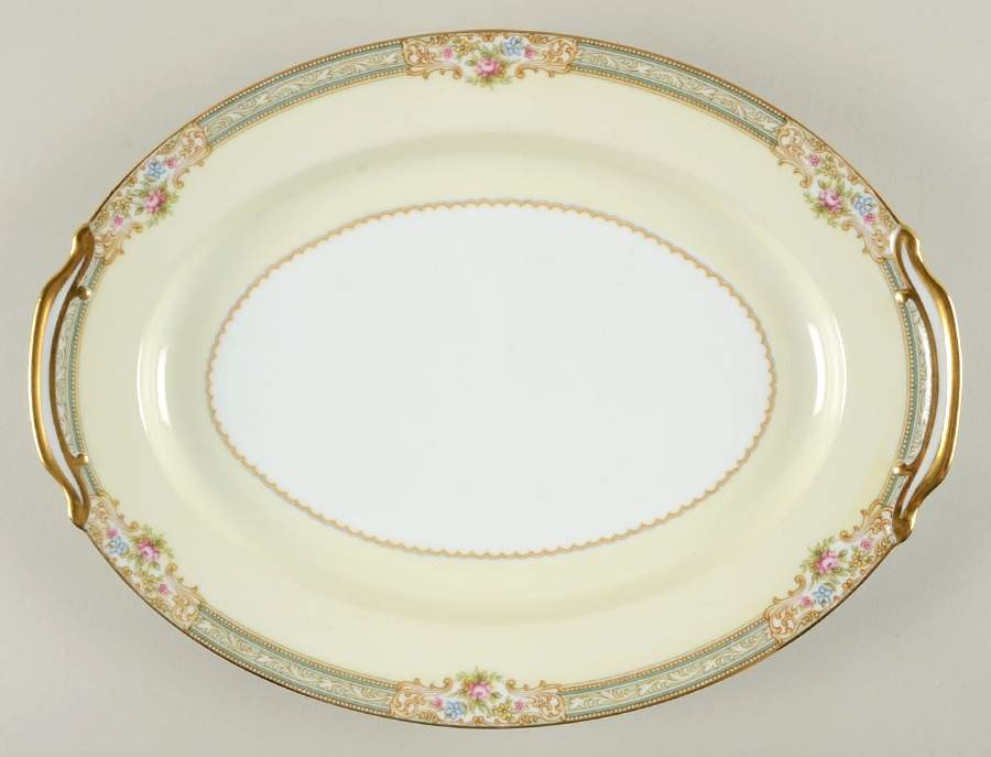 Lynbrook 13" Oval Serving Platter by Noritake-1