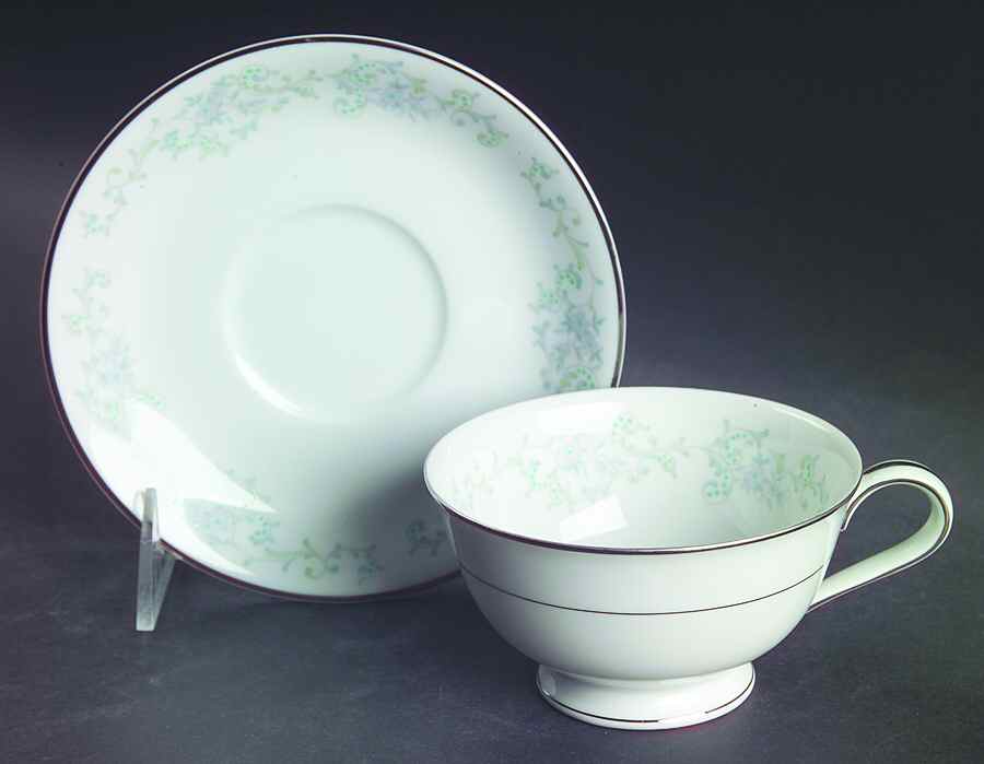 Lyndon Footed Cup & Saucer Set by Noritake-1