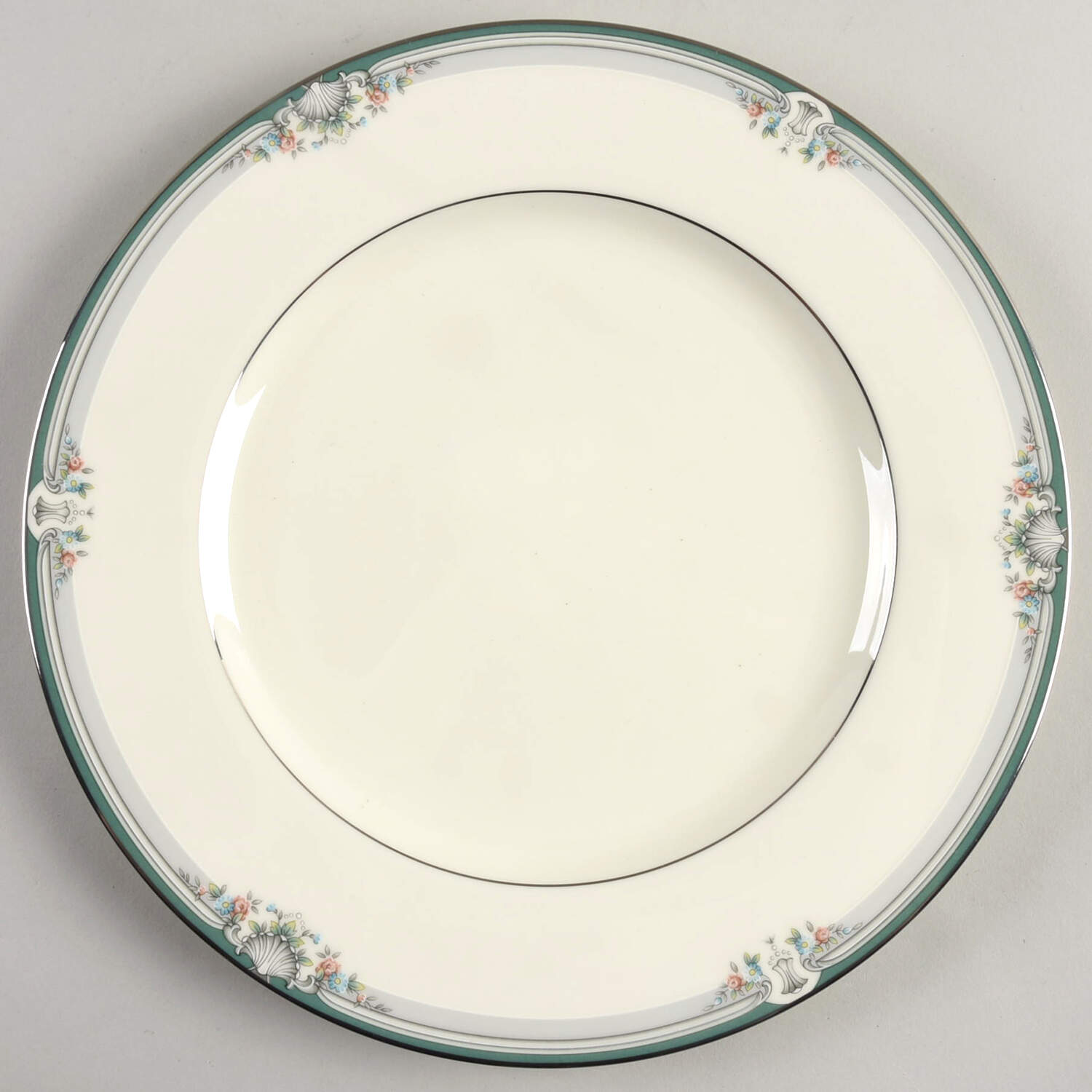 Lyndenwood Dinner Plate by Noritake-1