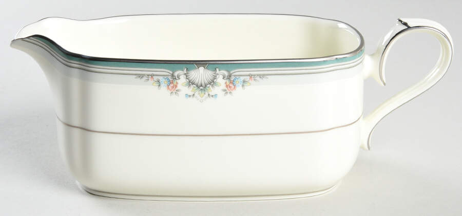 Lyndenwood Gravy Boat by Noritake-1