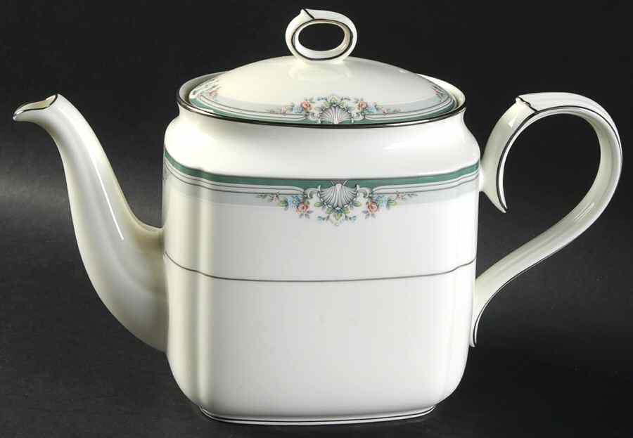 Lyndenwood Teapot & Lid by Noritake-1