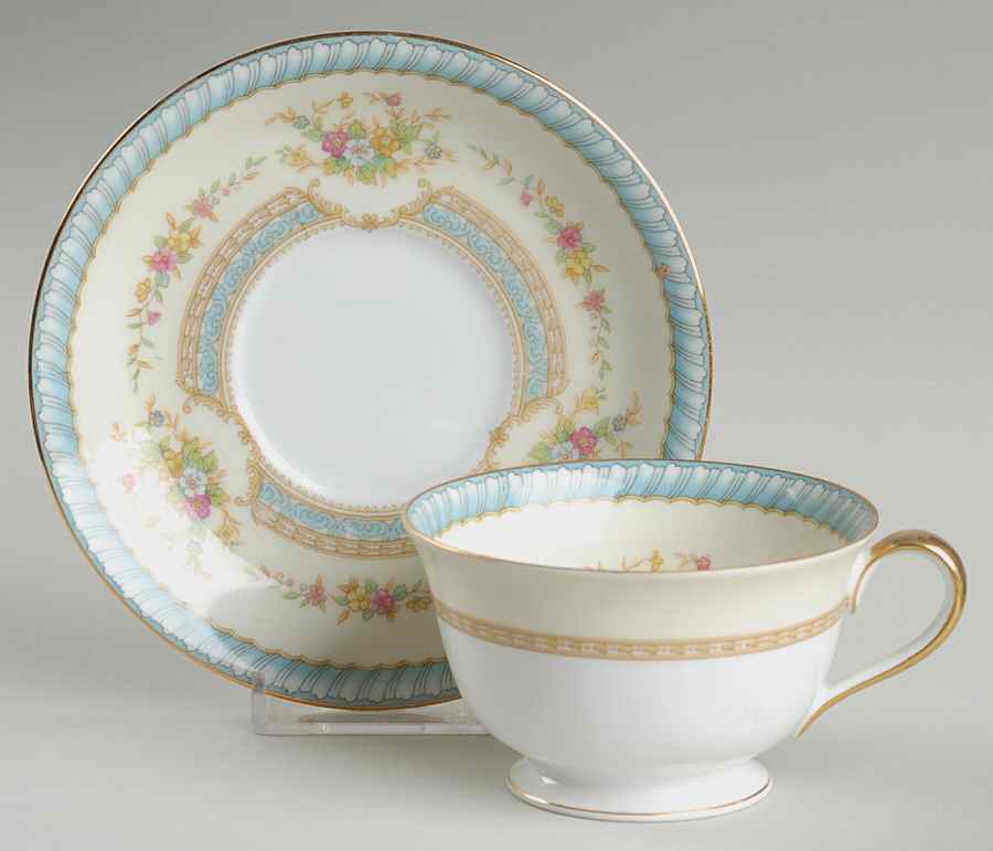 Lynrose Footed Cup & Saucer Set by Noritake-1