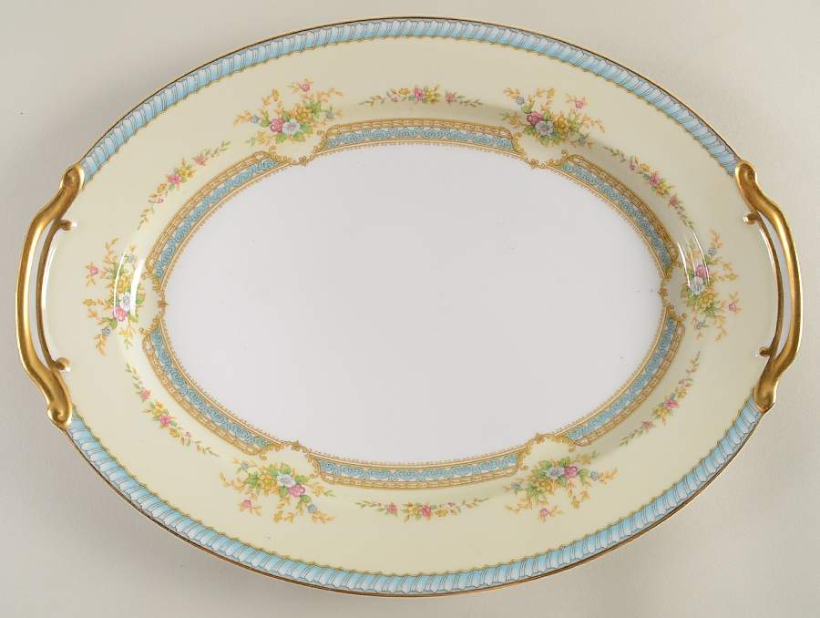 Lynrose 13" Oval Serving Platter by Noritake-1