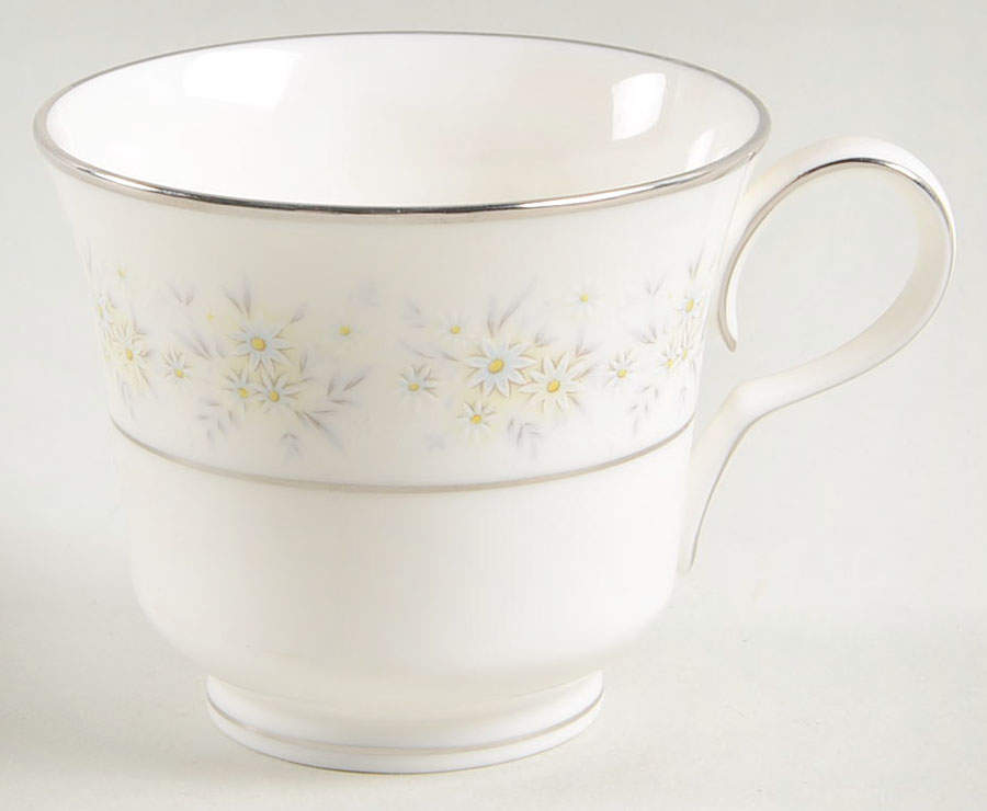 Lyric (9570) Footed Cup by Noritake-1