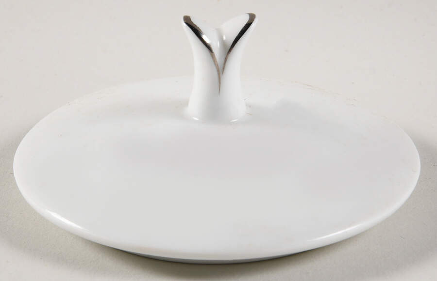 Mabel (Embossed) Lid for Sugar Bowl by Noritake-1