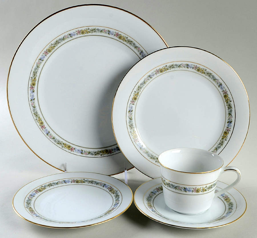 Macon 5 Piece Place Setting by Noritake-1