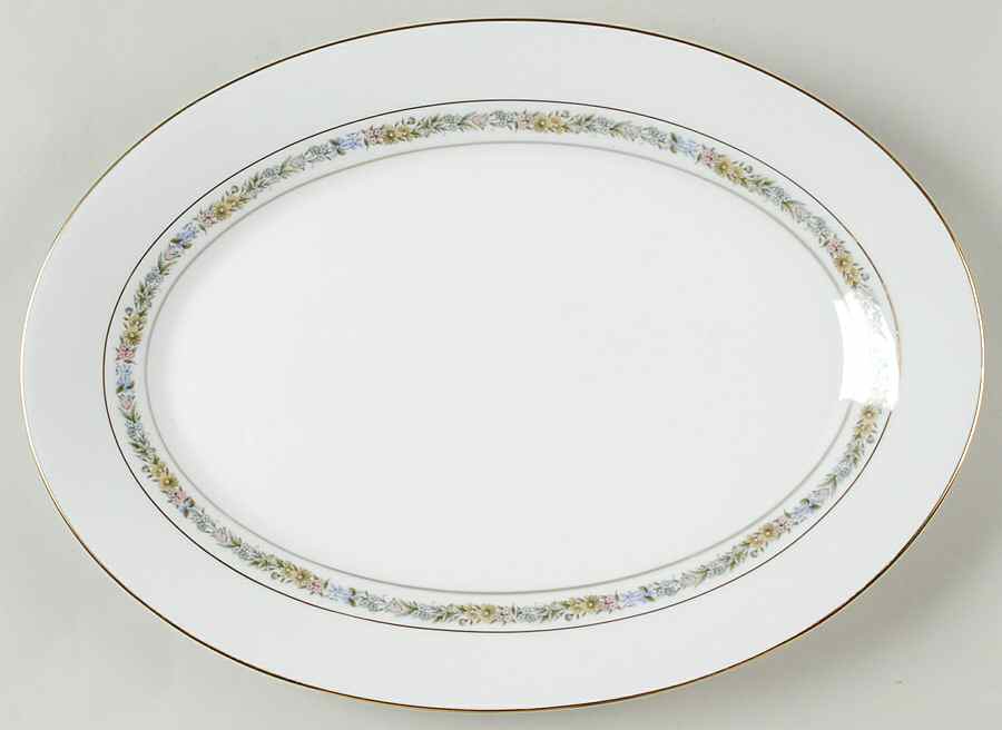 Macon 14" Oval Serving Platter by Noritake-1
