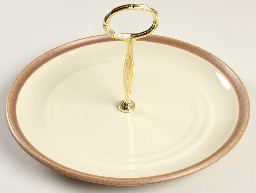 Madera Ivory Round Serving Plate with Center Handle (Dp) Hc by Noritake-1