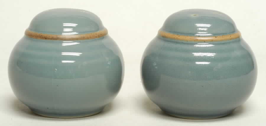 Madera Spruce Salt & Pepper Set by Noritake-1
