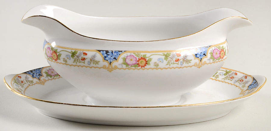 The Magenta Gravy Boat with Attached Underplate by Noritake-1