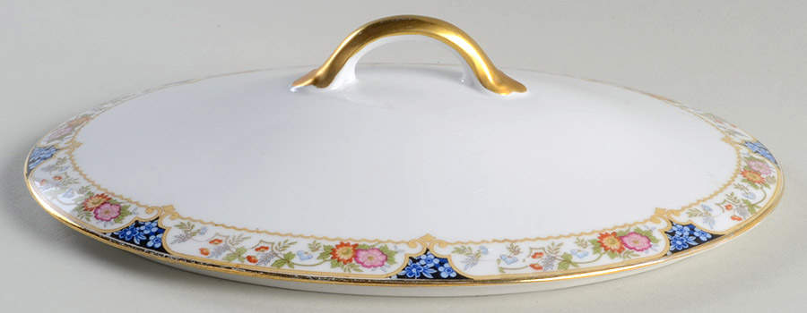 The Magenta Lid for Oval Vegetable by Noritake-1