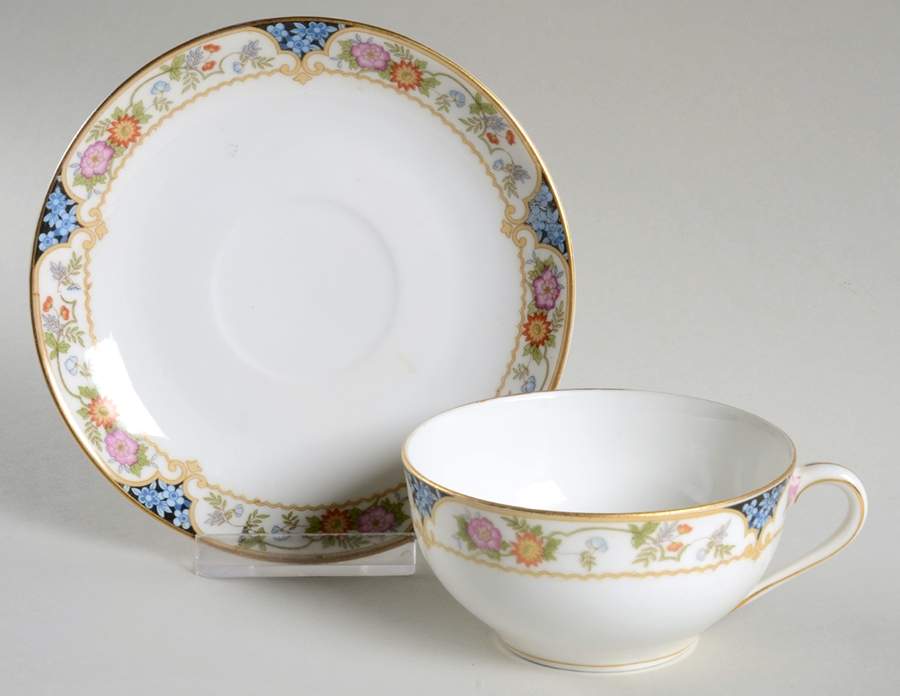 The Magenta Flat Cup & Saucer Set by Noritake-1