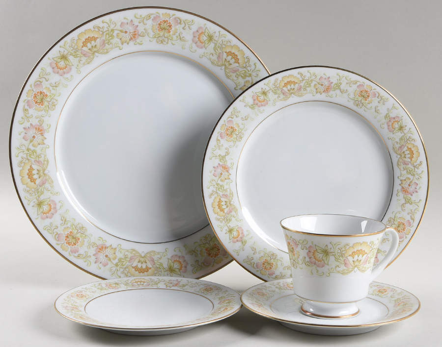 May Garden 5 Piece Place Setting by Noritake-1