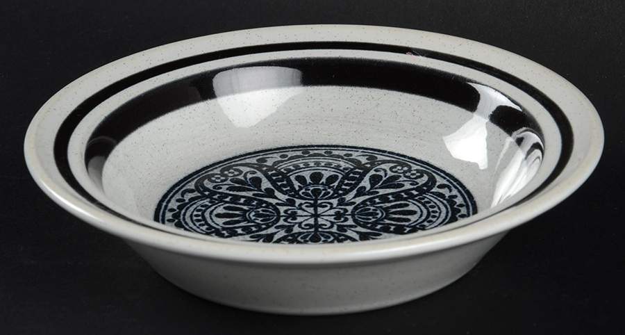 Malaga Rim Fruit/Dessert (Sauce) Bowl by Noritake-1