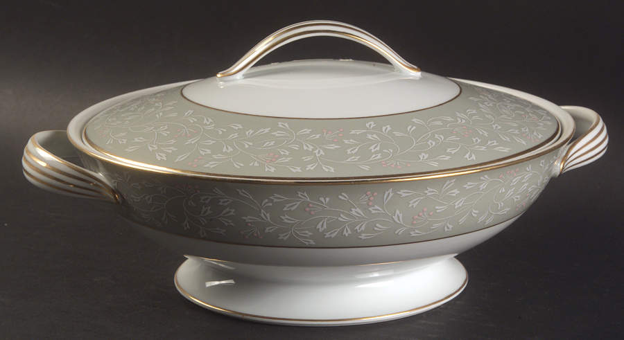 Malibu Round Covered Vegetable by Noritake-1