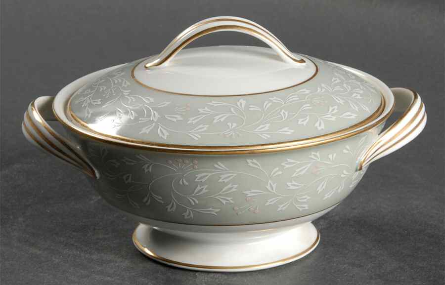 Malibu Sugar Bowl & Lid by Noritake-1