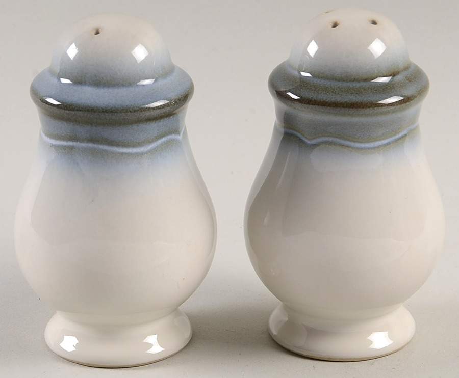 Captivate Salt & Pepper Set by Noritake-1
