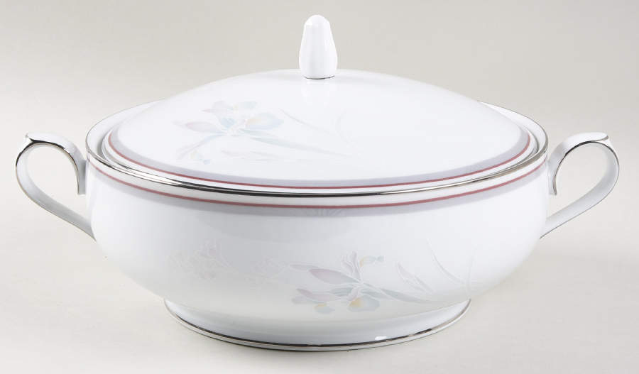 Malverne Round Covered Vegetable by Noritake-1