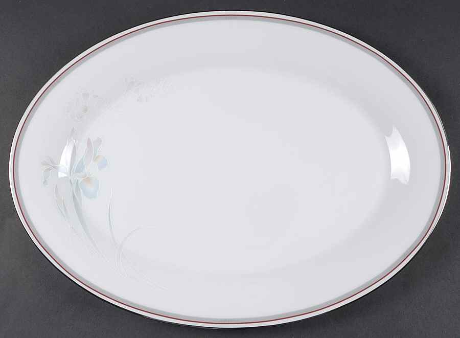 Malverne 16" Oval Serving Platter by Noritake-1