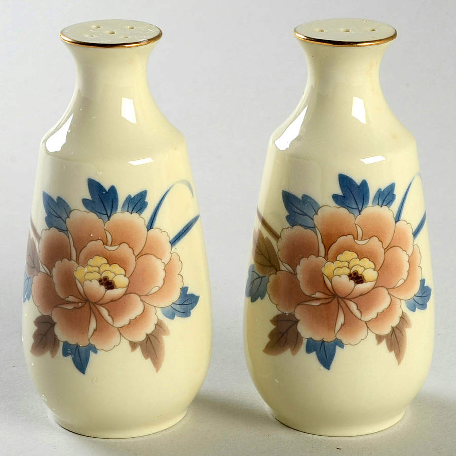 Mantigo Salt & Pepper Set by Noritake-1