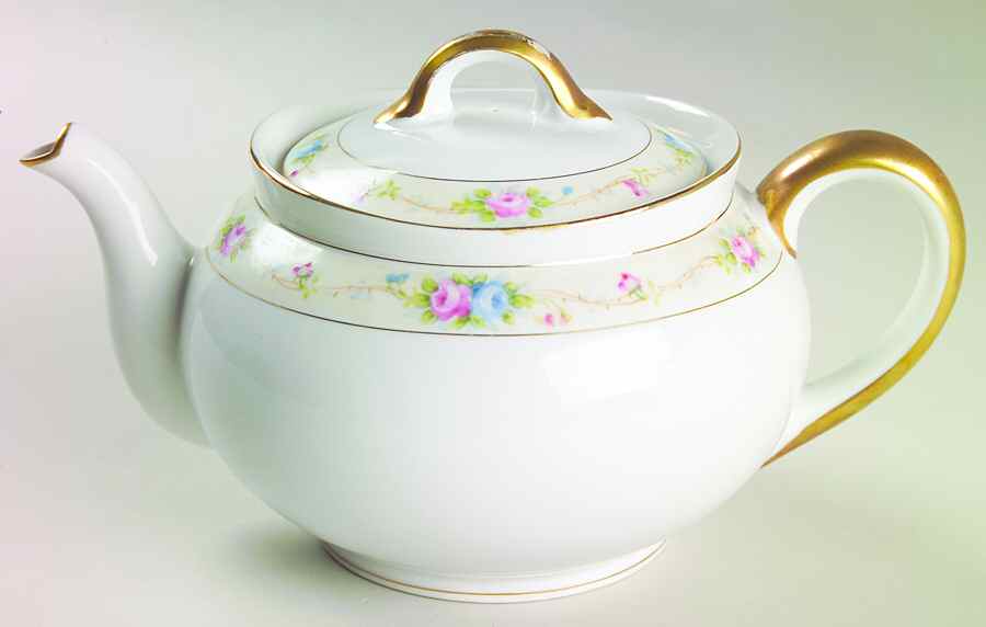 Marguerite Teapot & Lid by Noritake-1