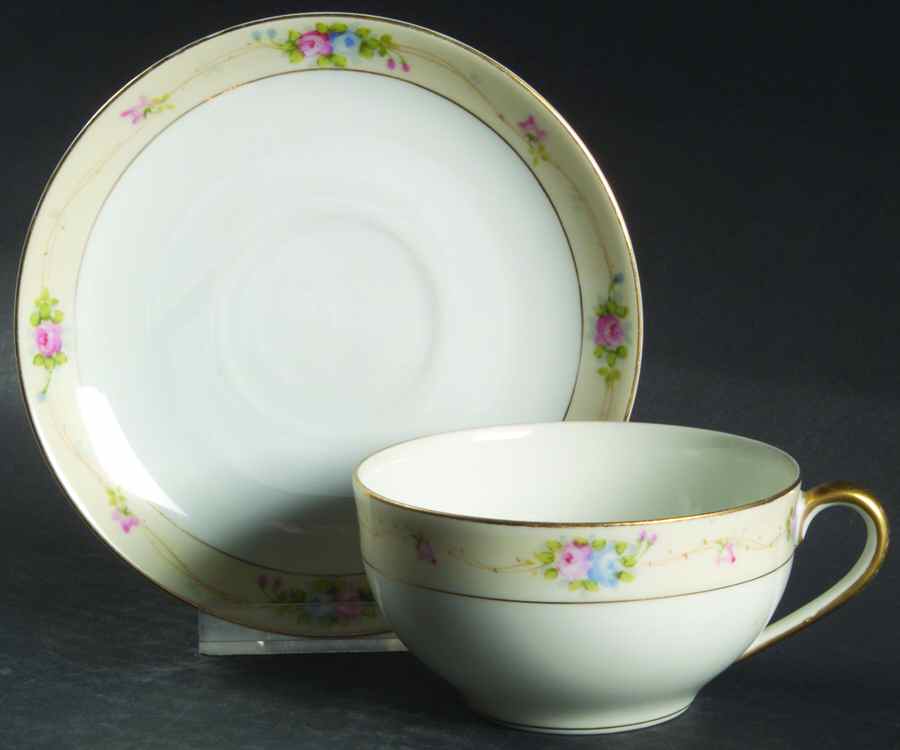 Marguerite Flat Cup & Saucer Set by Noritake-1
