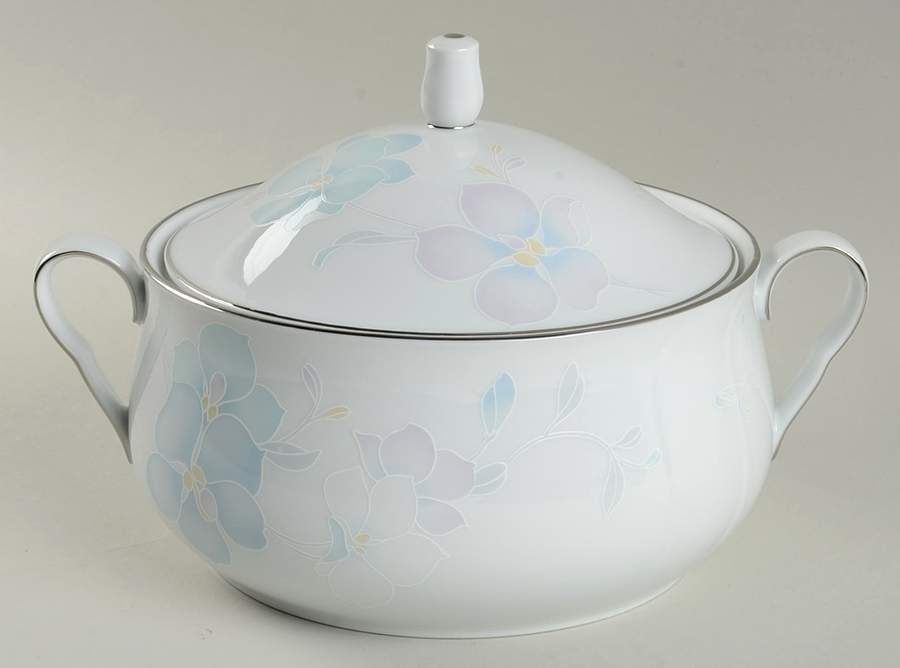 Marblehill Round Covered Vegetable by Noritake-1