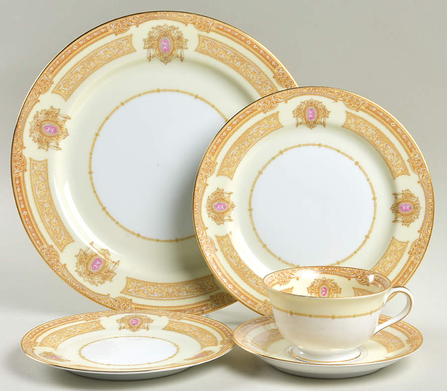 Marcia 5 Piece Place Setting by Noritake-1