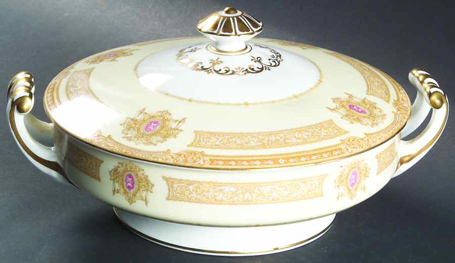 Marcia Round Covered Vegetable by Noritake-1