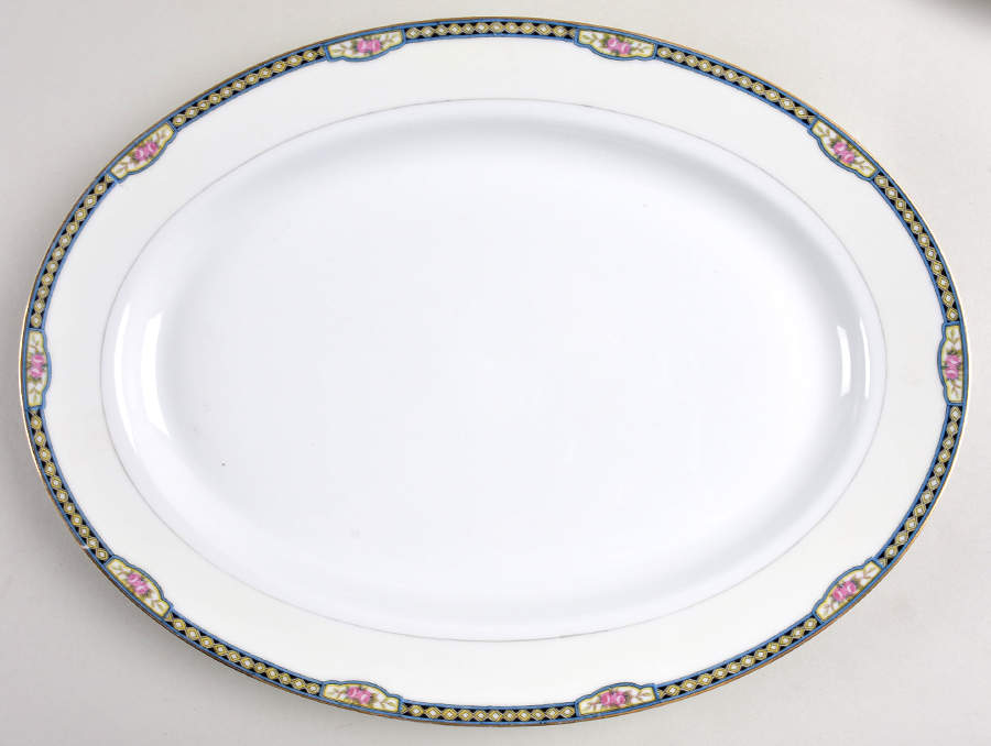 Margate 13" Oval Serving Platter by Noritake-1