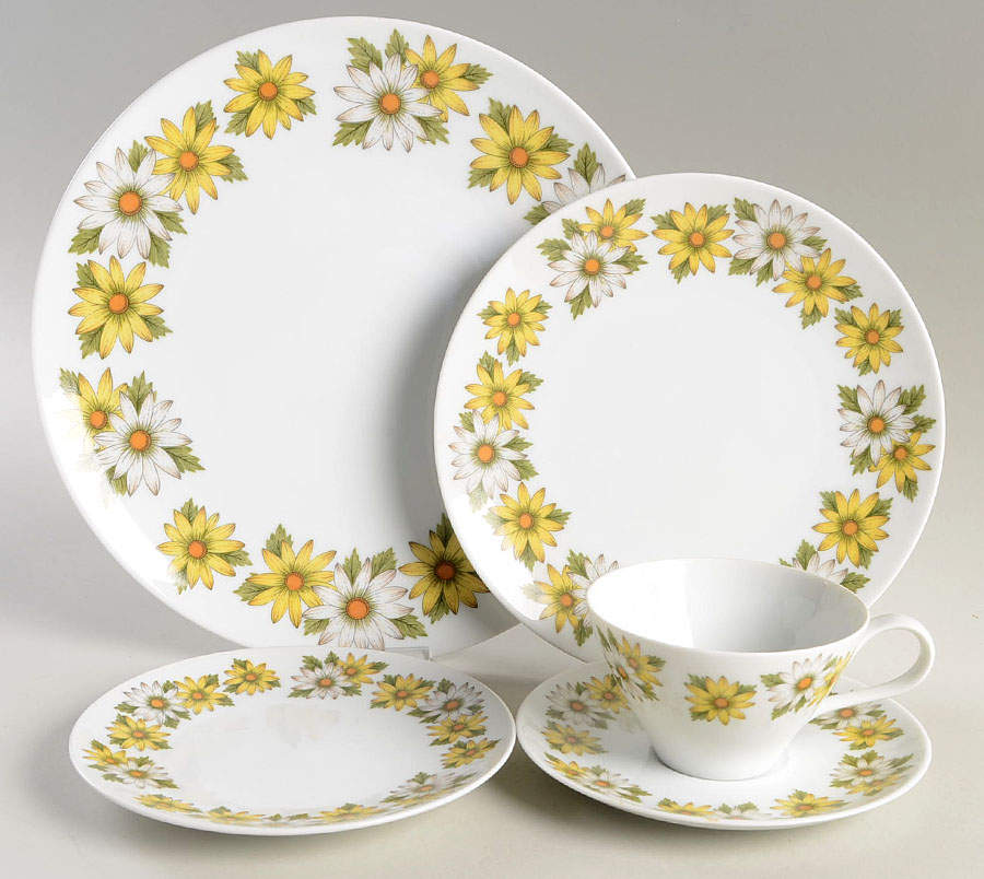 Marguerite 5 Piece Place Setting by Noritake-1