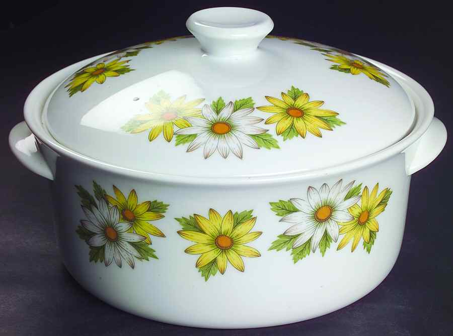 Marguerite 2.5 Qt Round Covered Casserole by Noritake-1