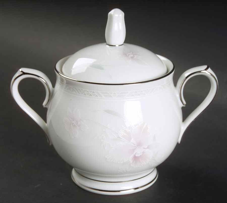 Mariel Sugar Bowl & Lid by Noritake-1