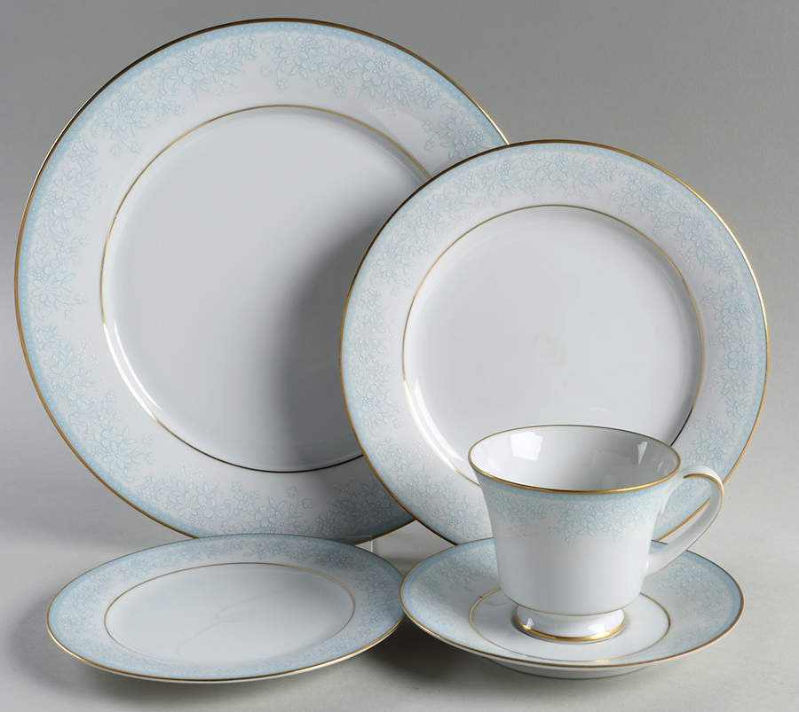Marina 5 Piece Place Setting by Noritake-1