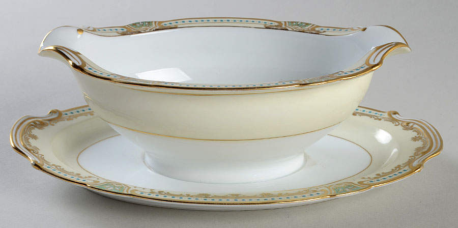 Maritza Gravy Boat with Attached Underplate by Noritake-1