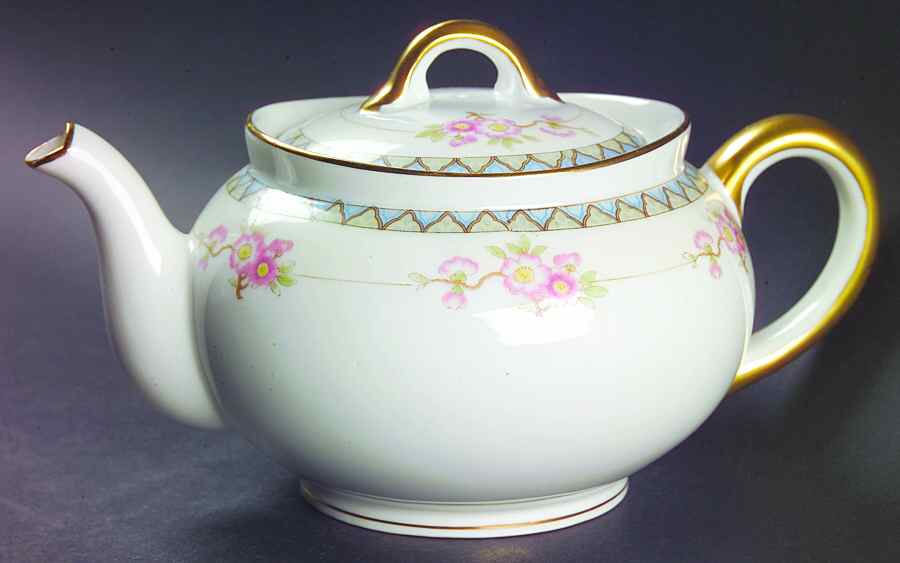 The Marne Teapot & Lid by Noritake-1