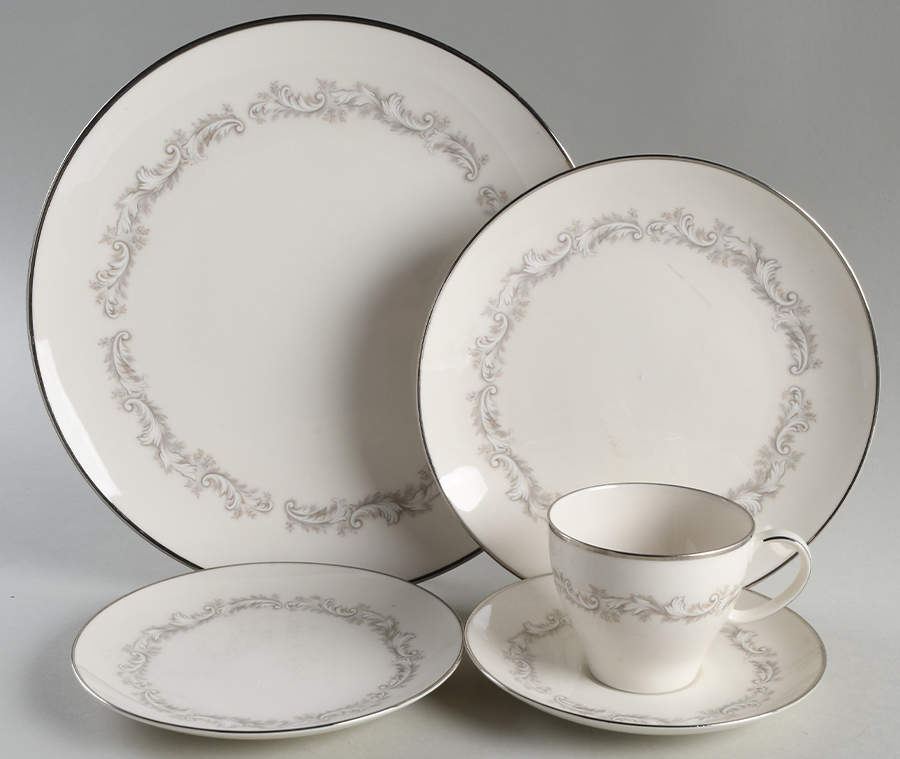 Marquis 5 Piece Place Setting by Noritake-1