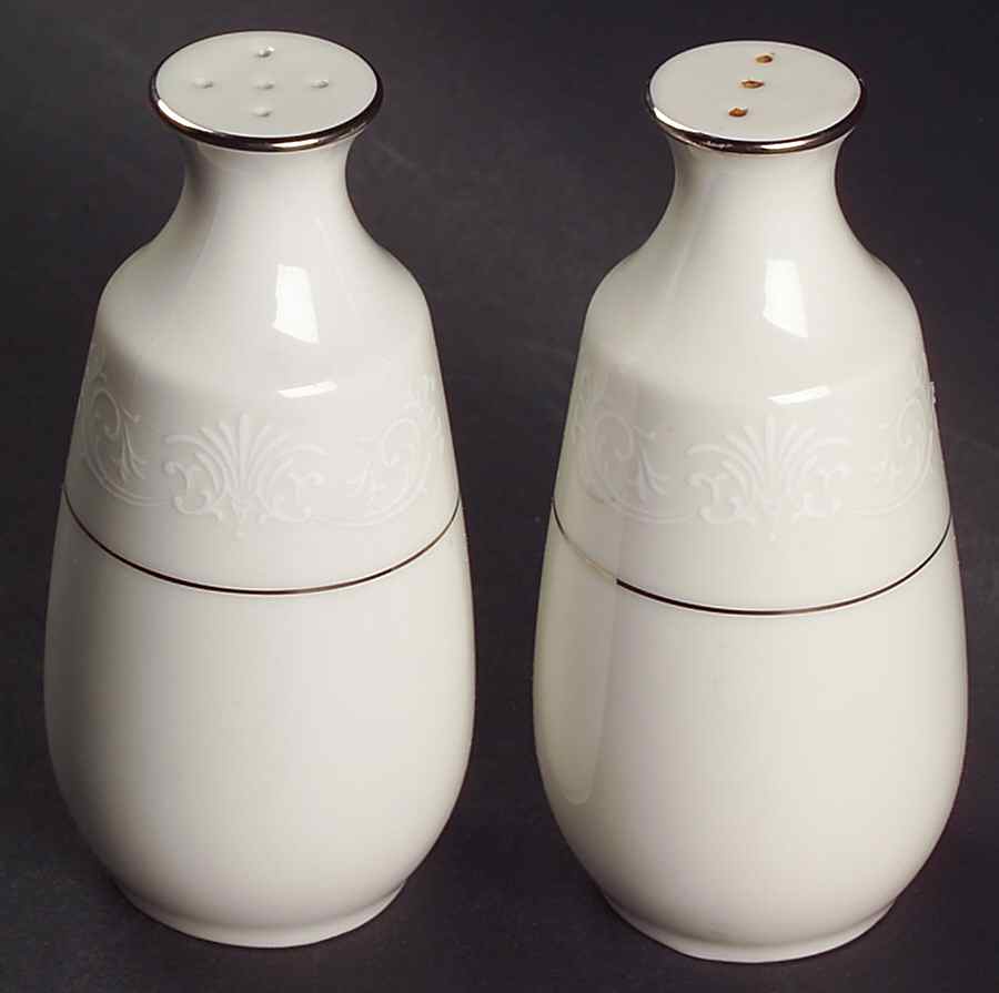 Marseille Salt & Pepper Set by Noritake-1