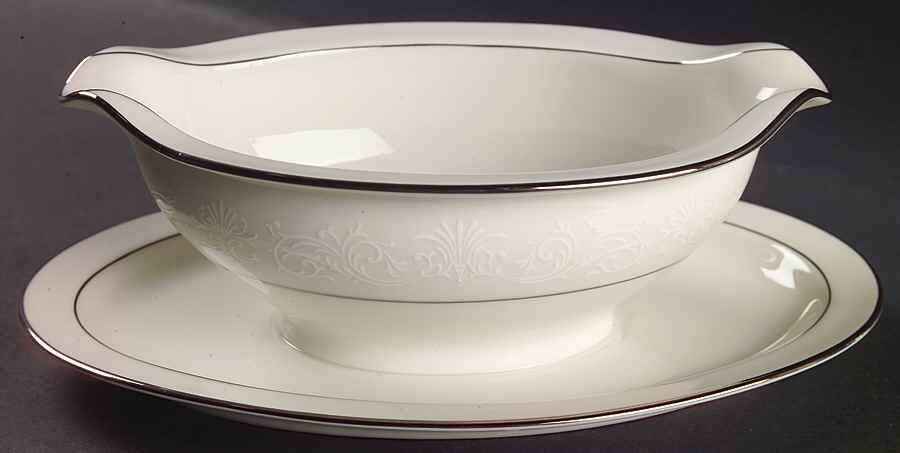 Marseille Gravy Boat with Attached Underplate by Noritake-1