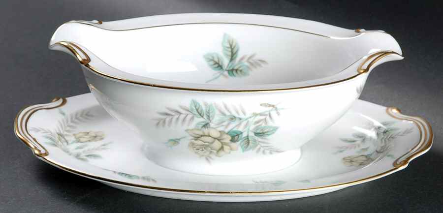 Marsha Gravy Boat with Attached Underplate by Noritake-1