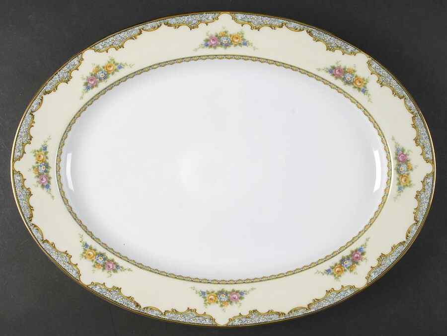 Martelle 16" Oval Serving Platter by Noritake-1