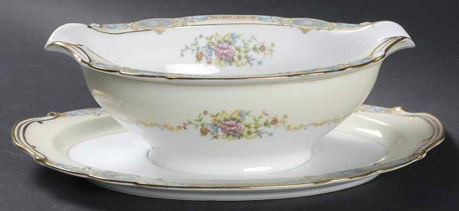 Marvelle Gravy Boat with Attached Underplate by Noritake-1