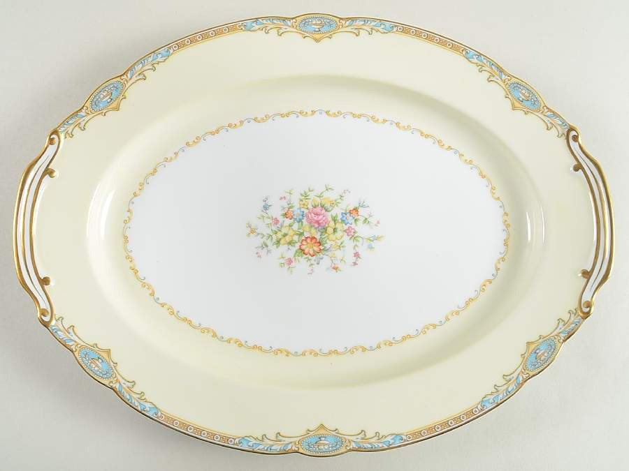 Marvelle 13" Oval Serving Platter by Noritake-1