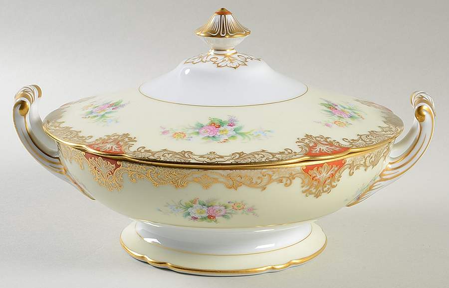 Marvyn Round Covered Vegetable by Noritake-1