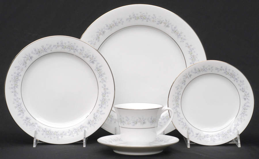 Marywood 40 Piece Set by Noritake-1