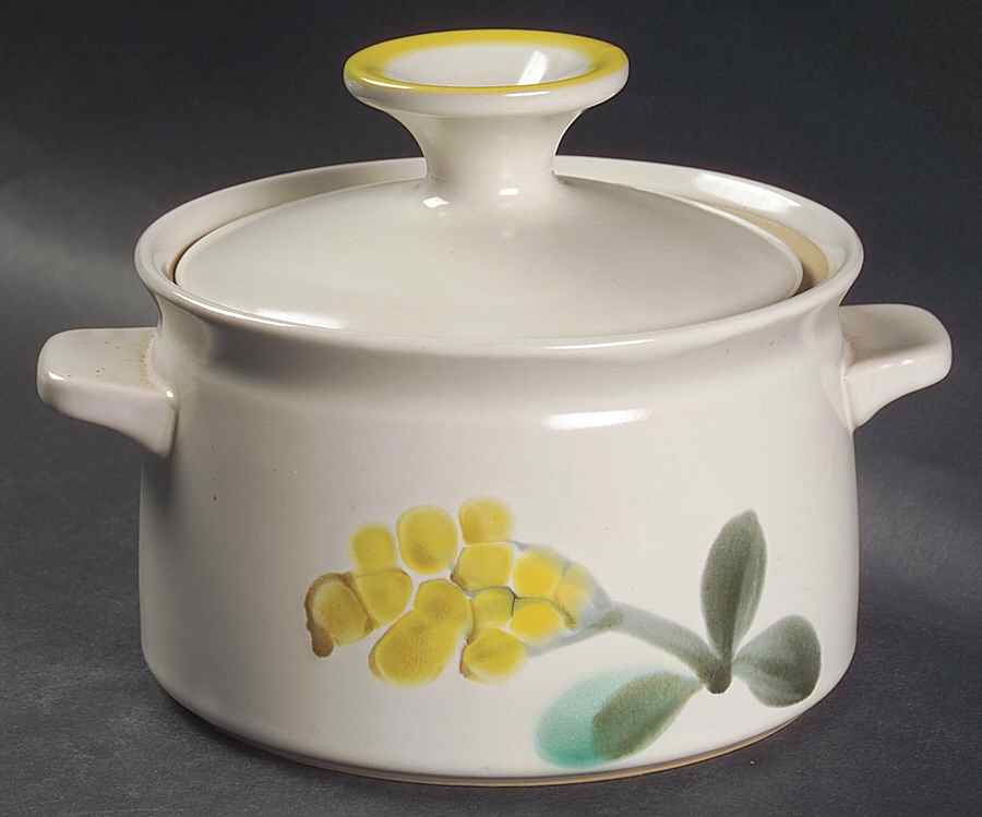 May Song 1.25 Qt Round Covered Casserole by Noritake-1