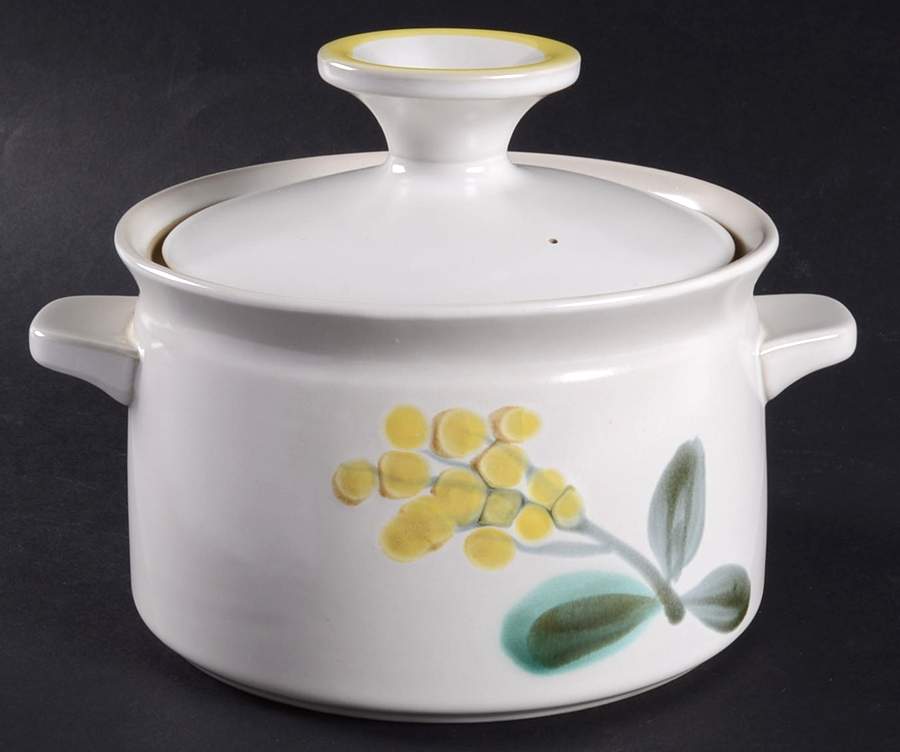 May Song 2.25 Qt Round Covered Casserole by Noritake-1